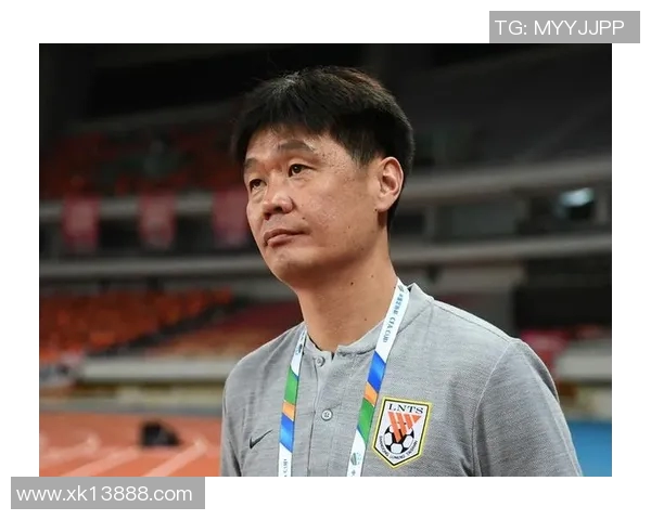 李霄鹏呼吁球迷宽容:主场被喊下课是常态应理解教练艰辛 李霄鹏呼吁球迷宽容:主场被喊下课是常态应理解教练艰辛