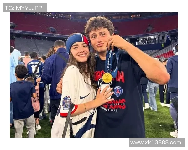 内维斯女友分享巴黎时装周精彩瞬间感受城市每个角落的魔力与魅力 内维斯女友分享巴黎时装周精彩瞬间感受城市每个角落的魔力与魅力