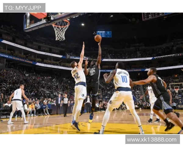 小卡表现低迷9投仅3中全场仅得10分正负值惨淡25